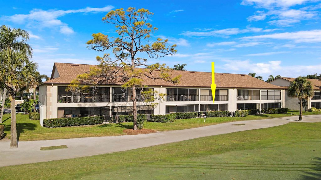 Photo of 1001 Pinecrest C Circle #C, Jupiter, FL 33458 (MLS # R11086630)