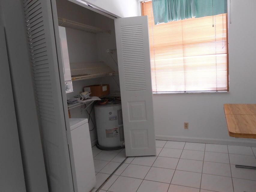 VILLAGES OF ORIOLE ABBEY CONDO - Residential