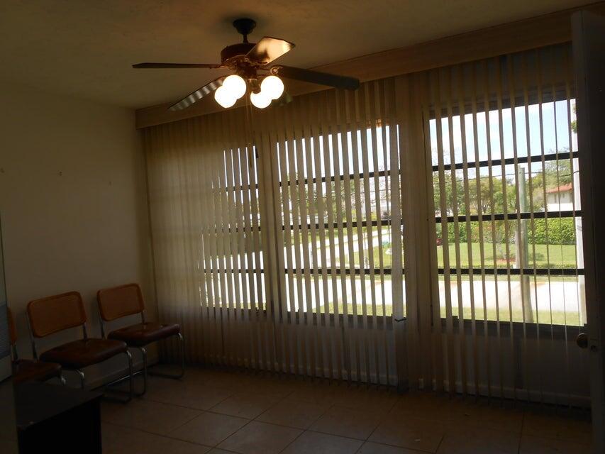 VILLAGES OF ORIOLE ABBEY CONDO - Residential