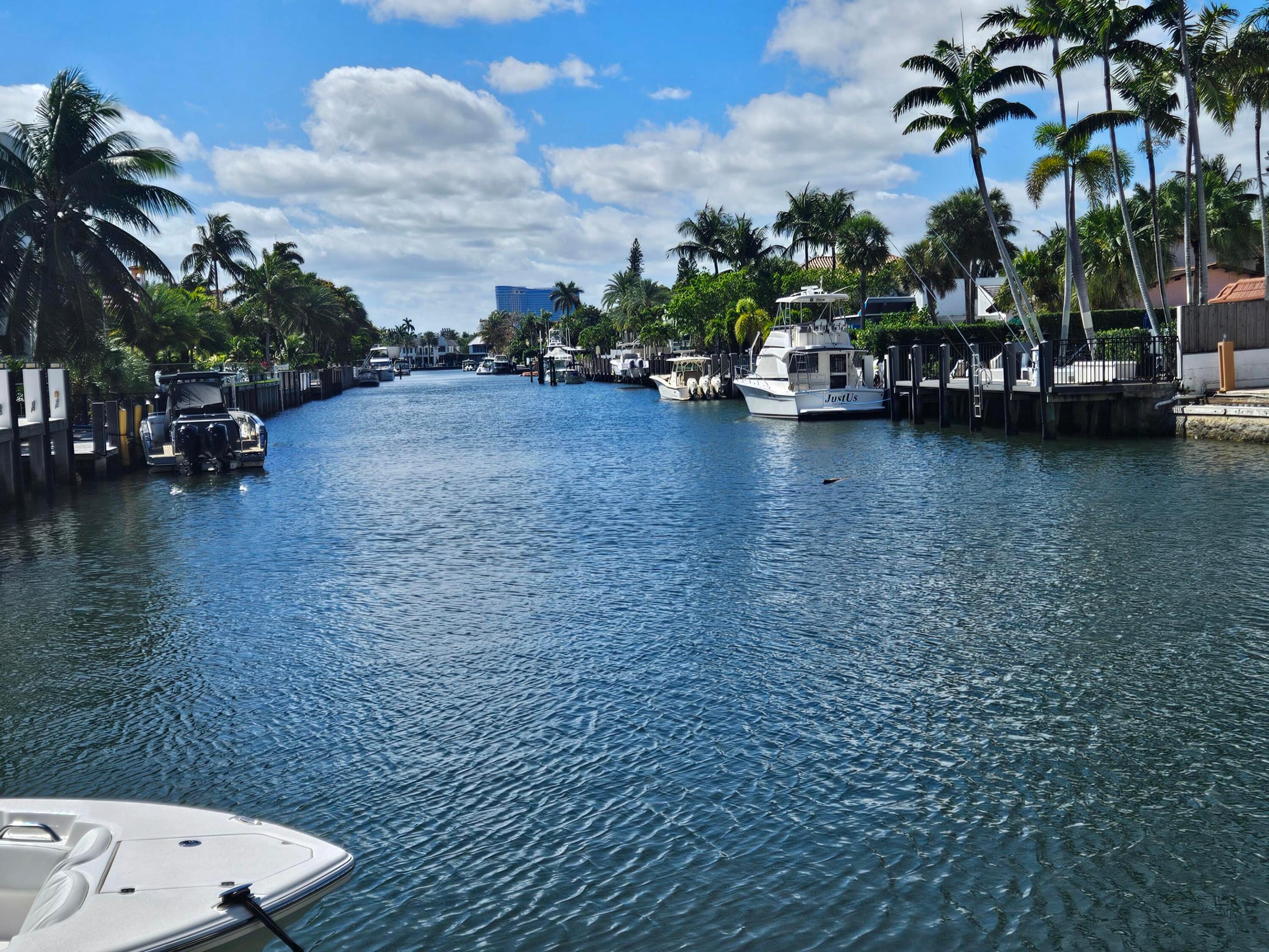 MAYFAIR ARMS CO-OP - Residential