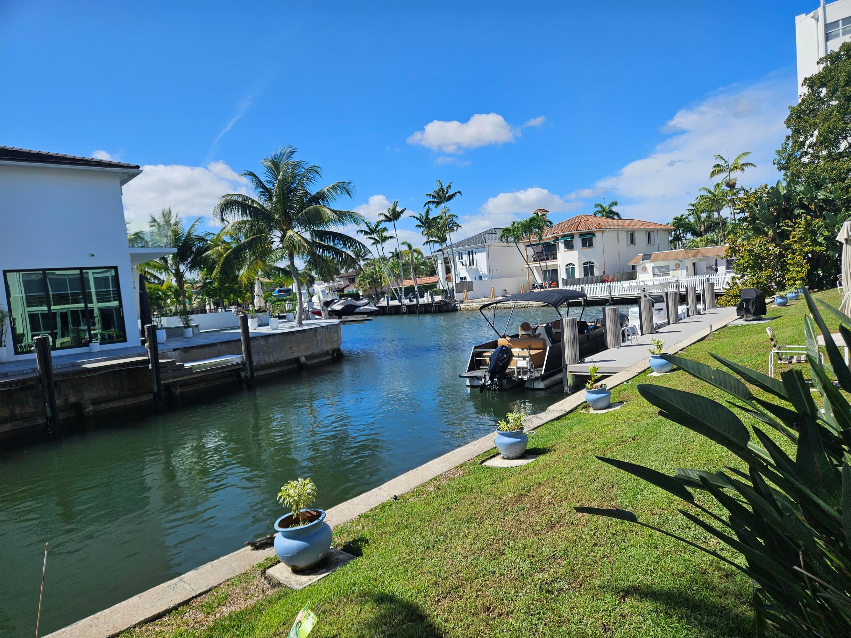 MAYFAIR ARMS CO-OP - Residential