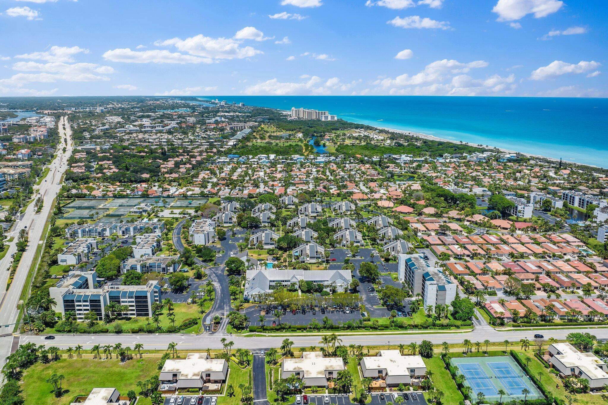 POOLSIDE VILLAS AT THE RACQUET CLUB CONDO FILE - Residential Lease