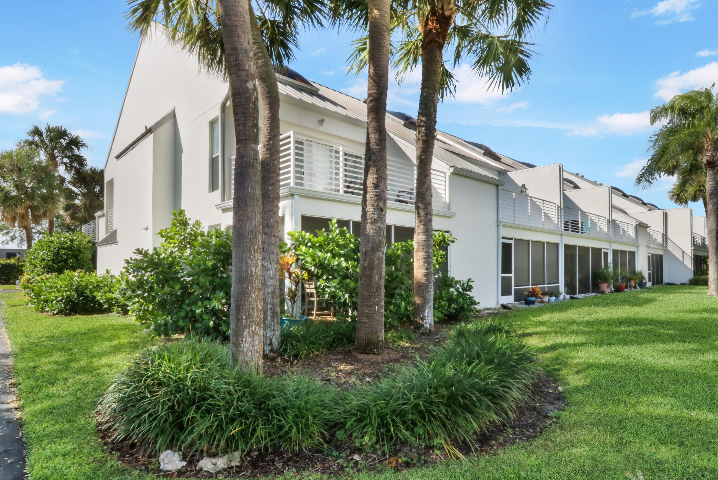 POOLSIDE VILLAS AT THE RACQUET CLUB CONDO FILE - Residential Lease