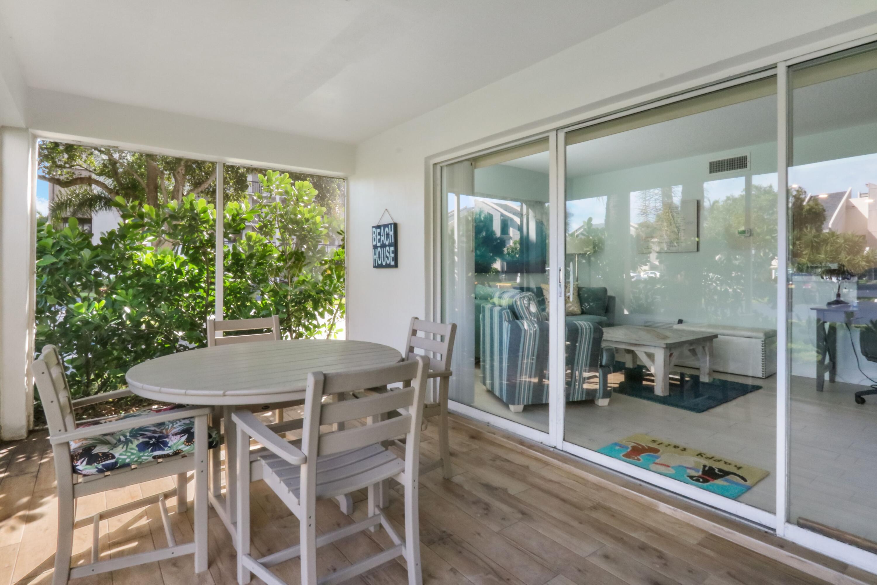 POOLSIDE VILLAS AT THE RACQUET CLUB CONDO FILE - Residential Lease