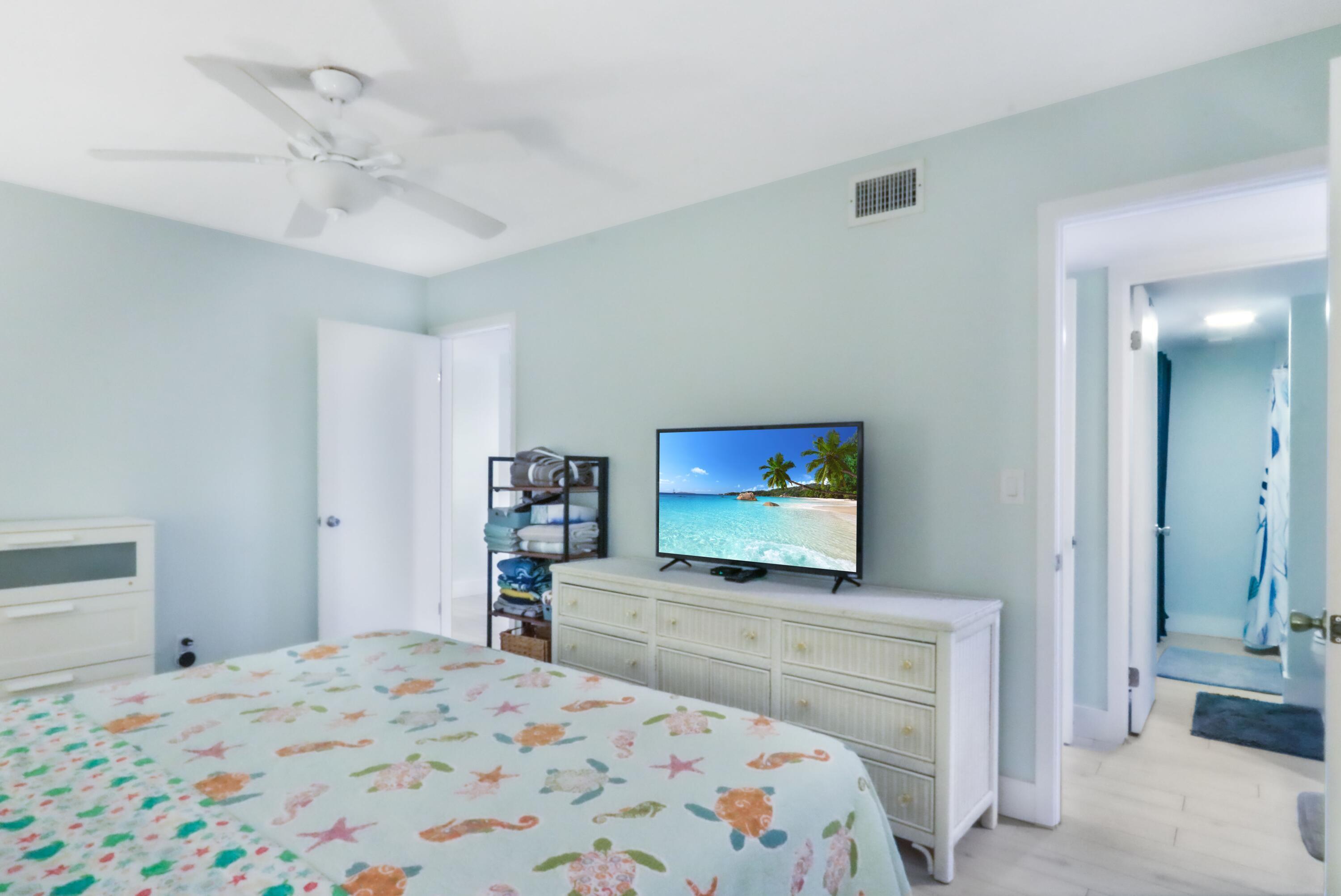 POOLSIDE VILLAS AT THE RACQUET CLUB CONDO FILE - Residential Lease