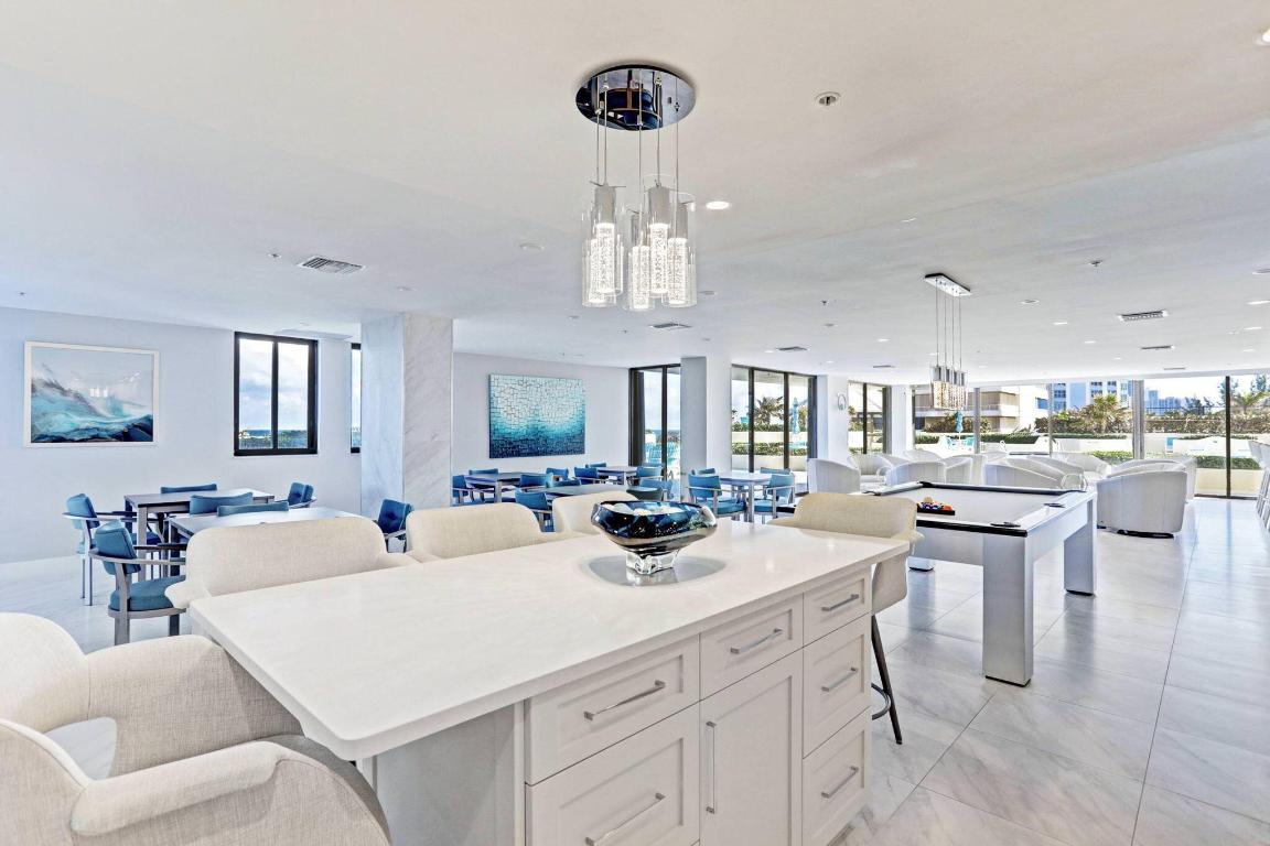 REACHES CONDO - Residential