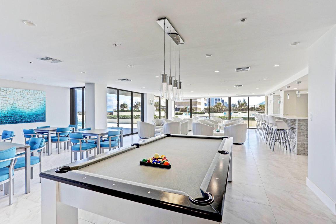 REACHES CONDO - Residential