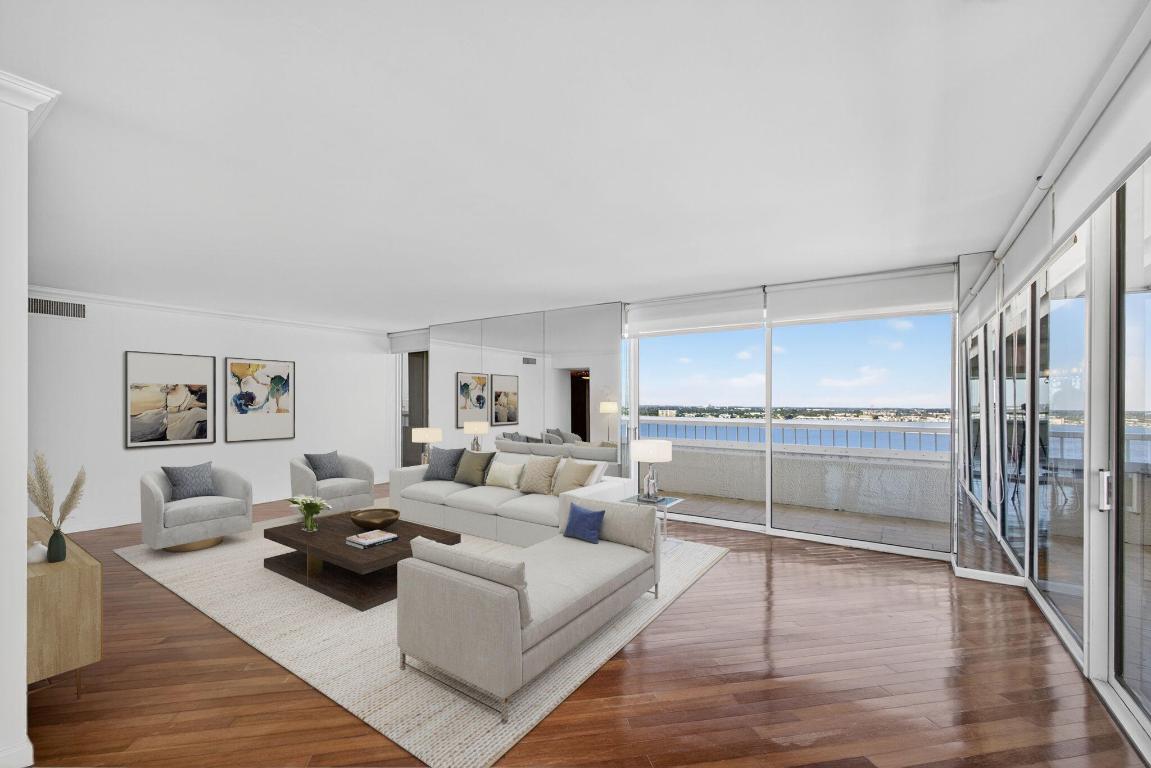 REACHES CONDO - Residential