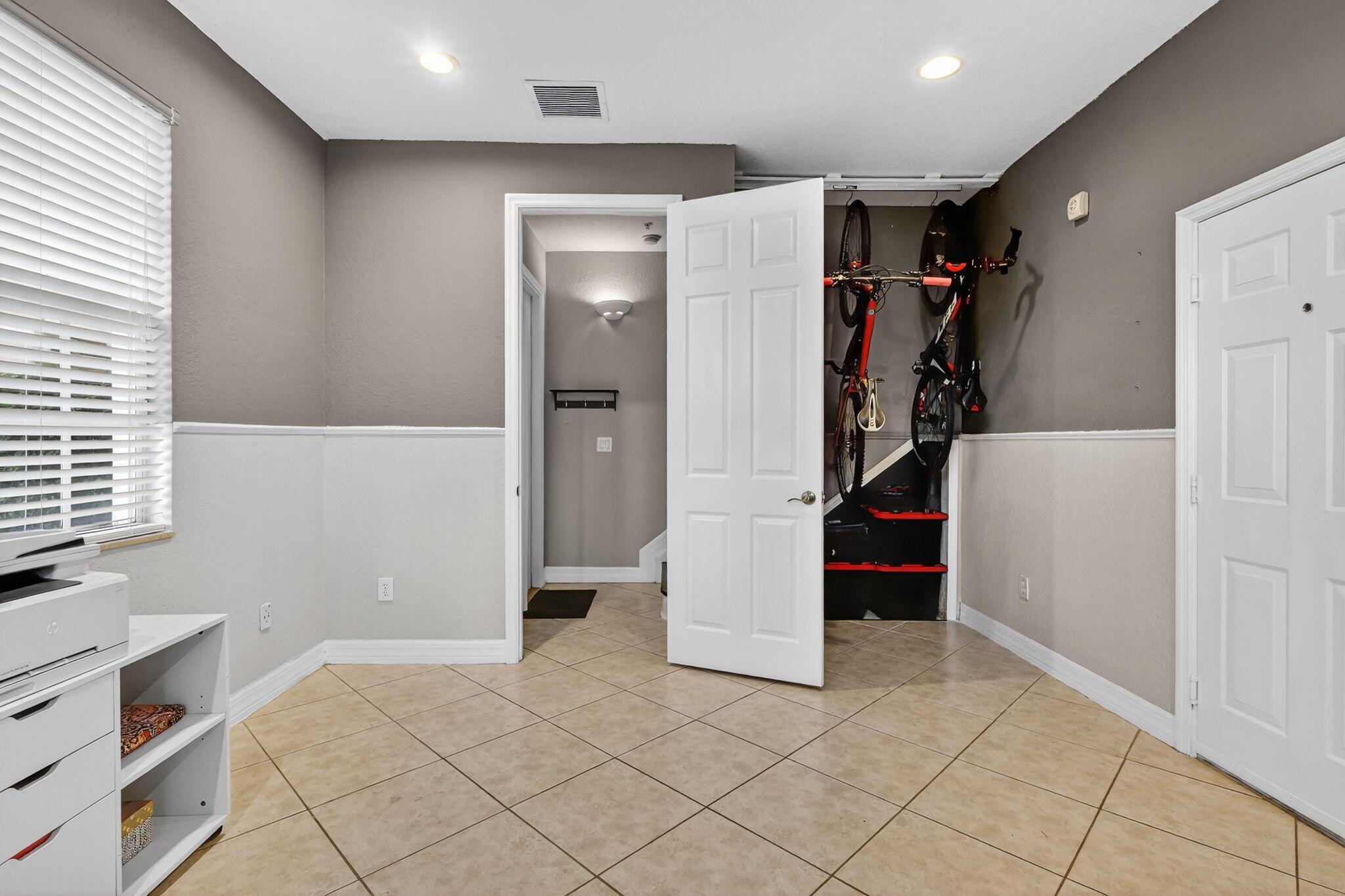 THE HARBORS - Residential