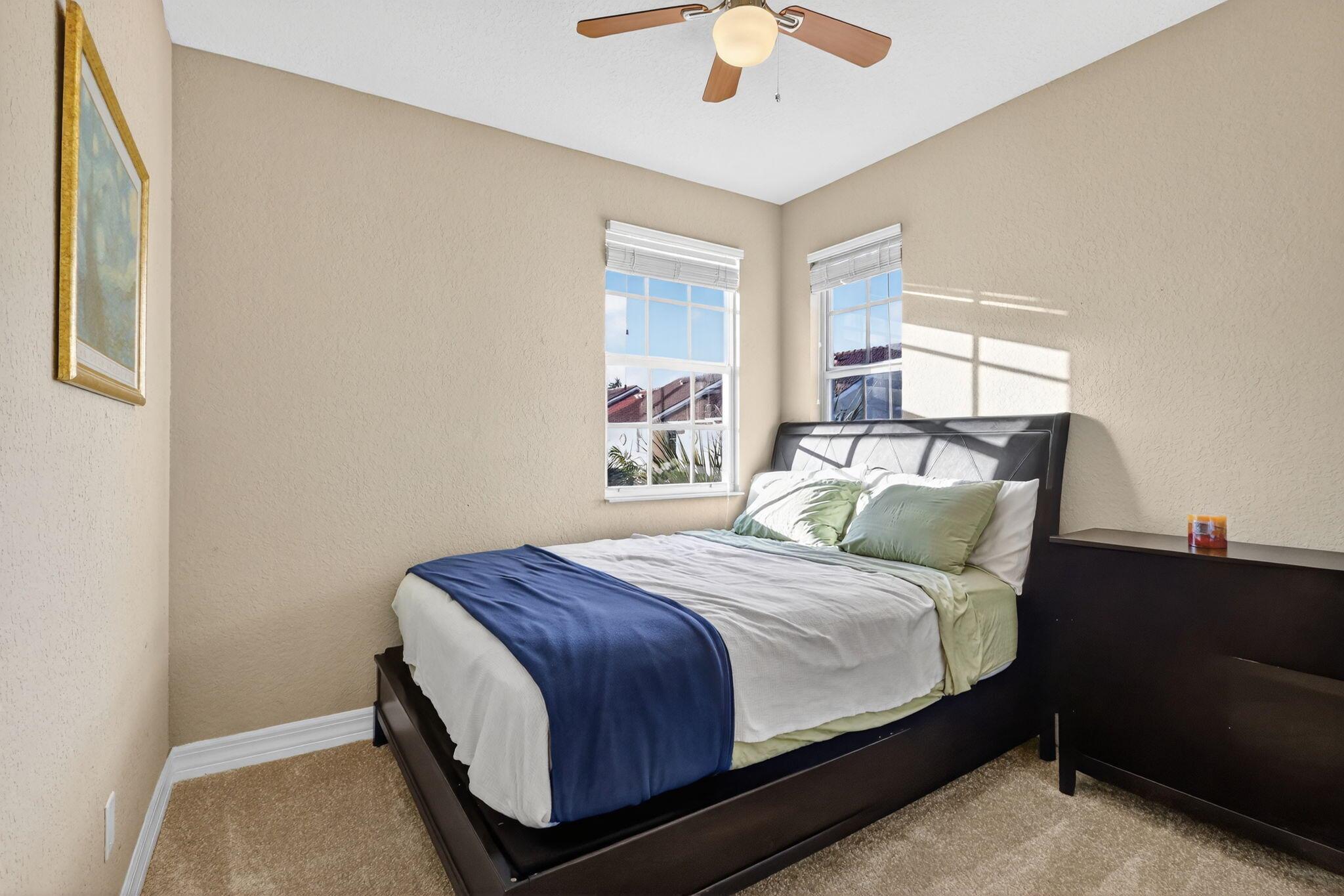 THE HARBORS - Residential