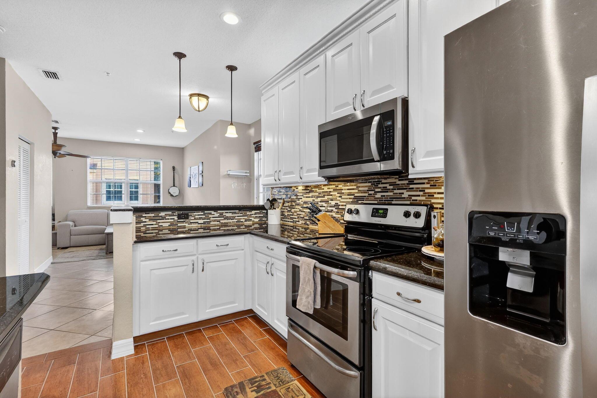 THE HARBORS - Residential