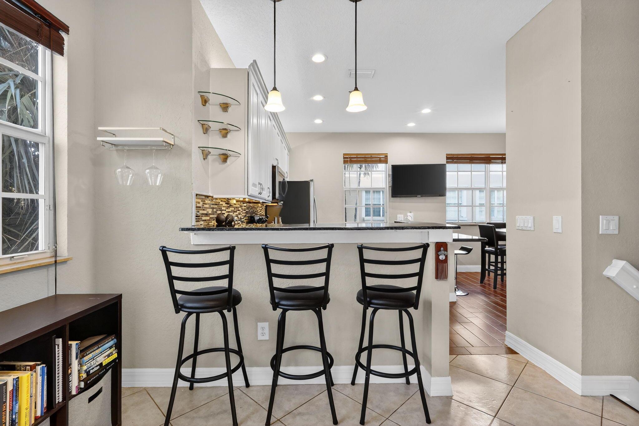 THE HARBORS - Residential