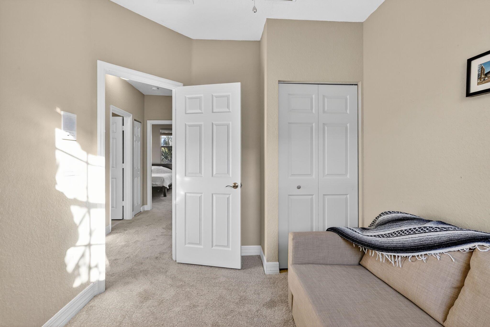 THE HARBORS - Residential