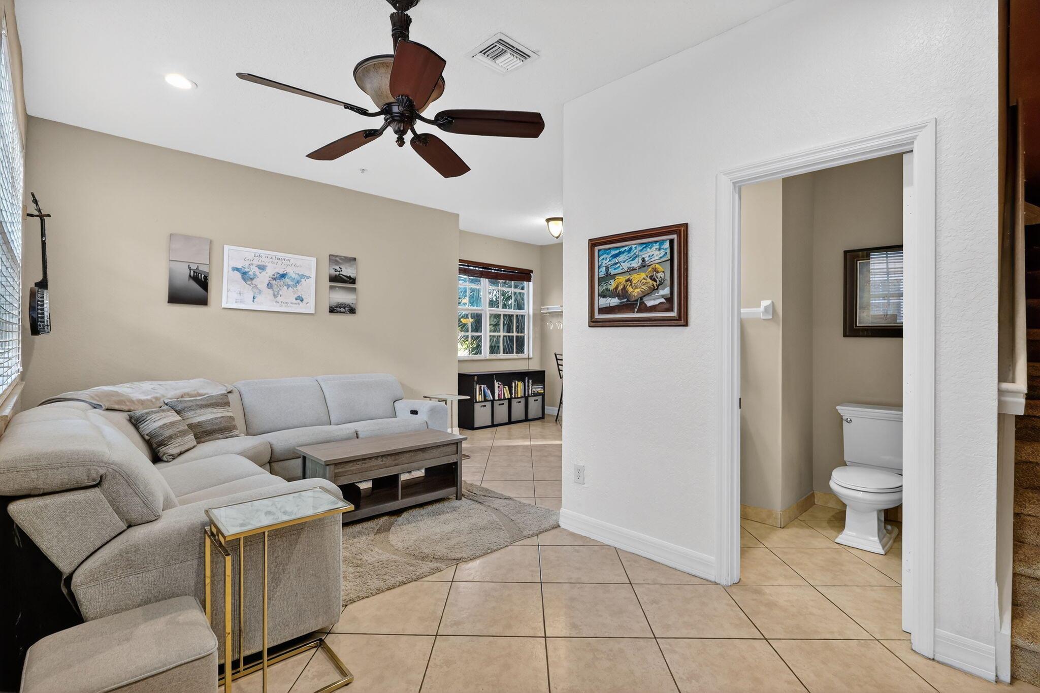 THE HARBORS - Residential