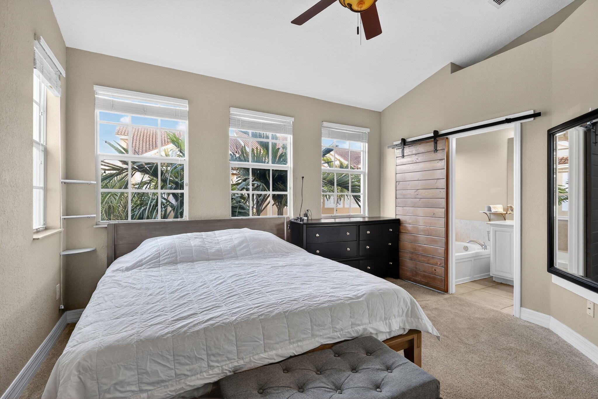 THE HARBORS - Residential