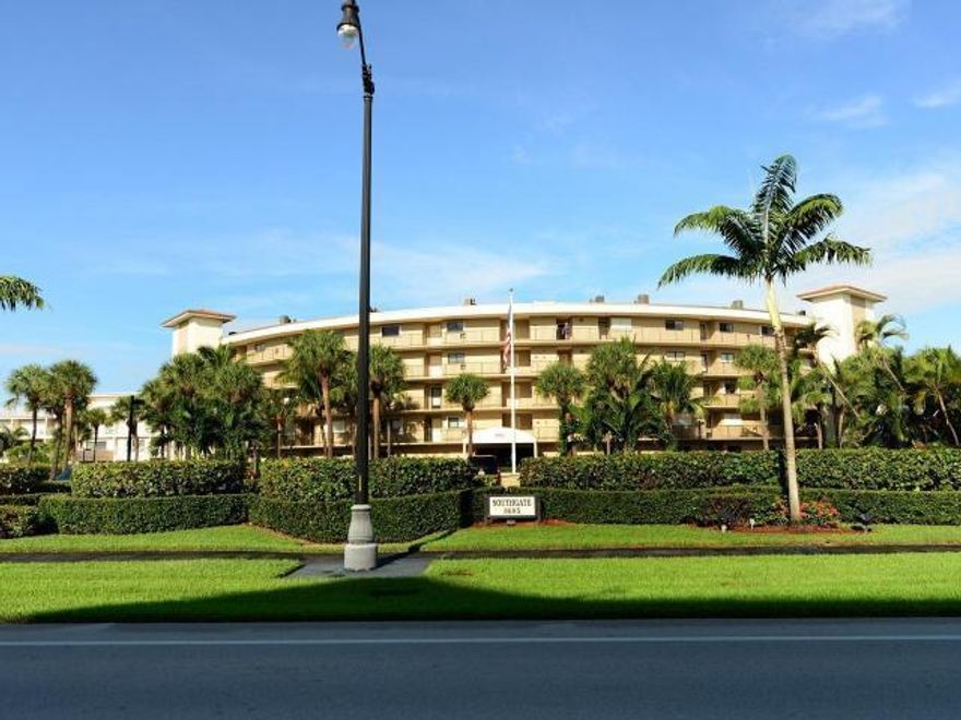 This 2/2 unit with magnificent garden views is available. This is an unfurnished unit. New Appliances, there is deeded beach access. A must-see unit. New laminate flooring in bedrooms just installed.