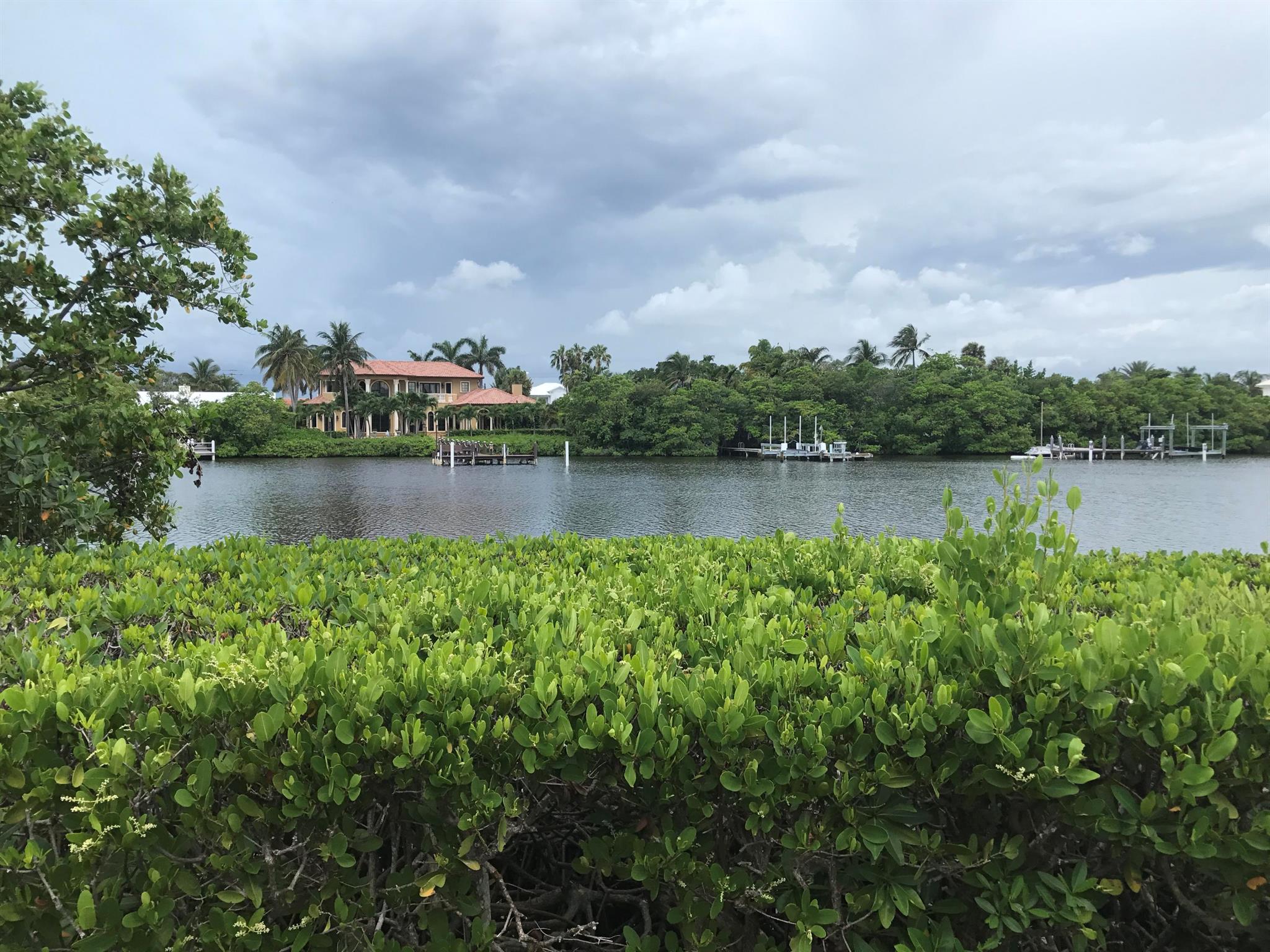 SOUTHGATE CONDO - Residential Lease