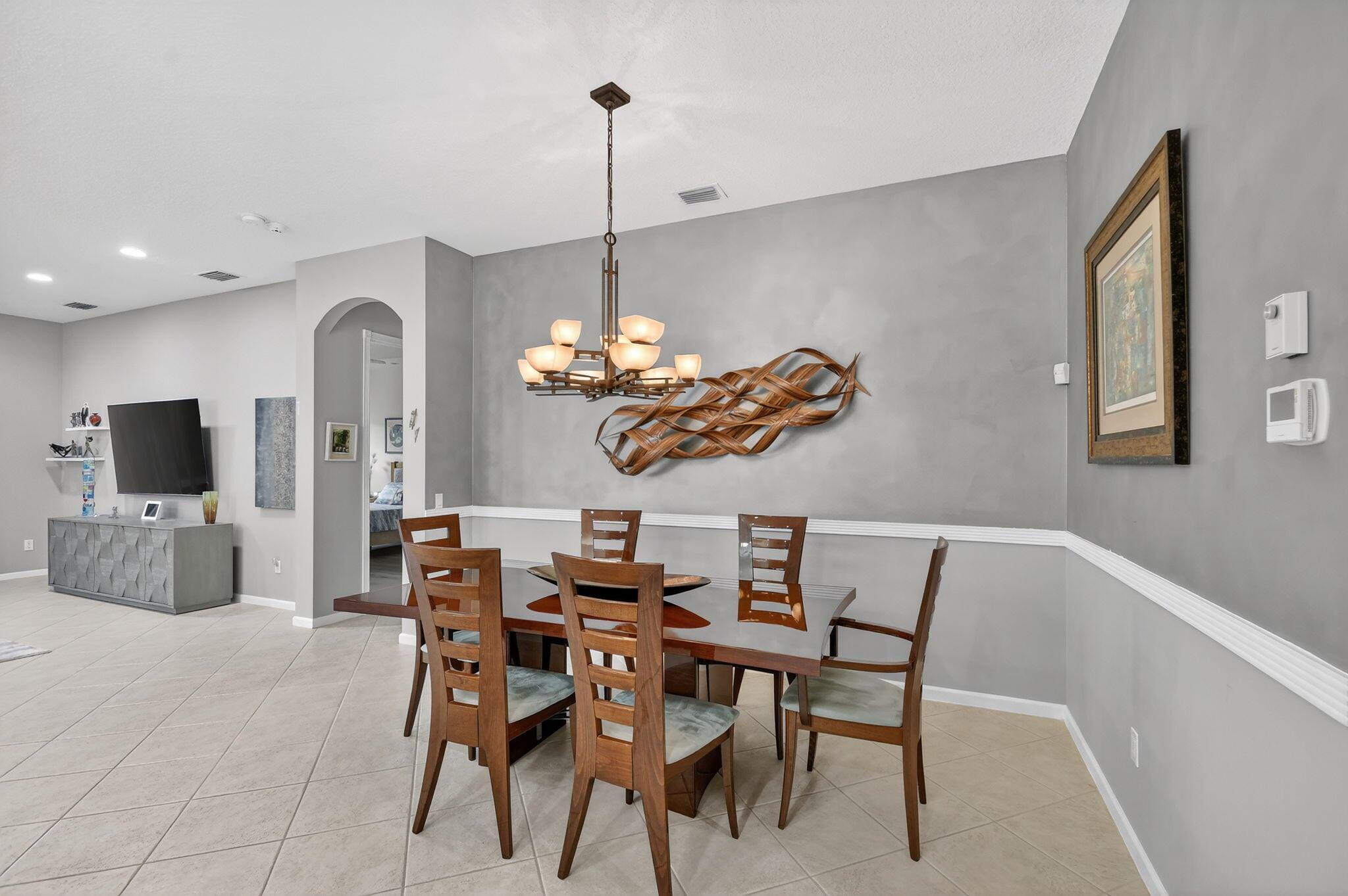 VALENCIA SHORES 5 - Residential