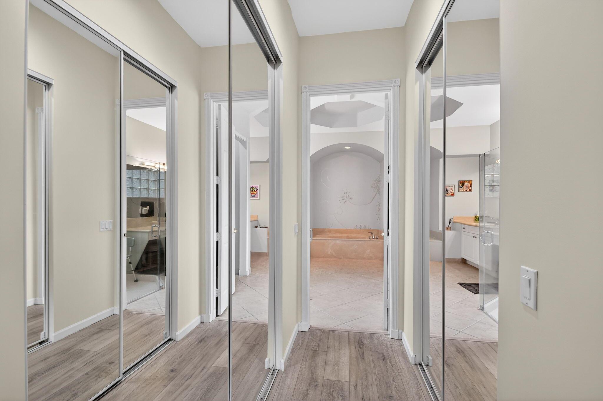 VALENCIA SHORES 5 - Residential