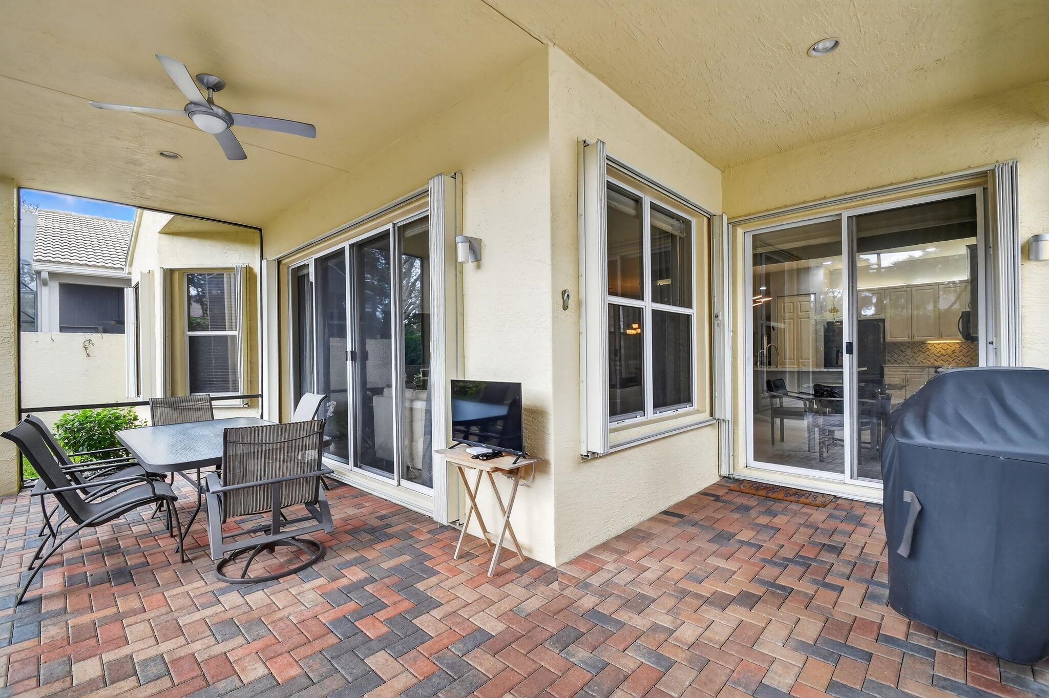 VALENCIA SHORES 5 - Residential