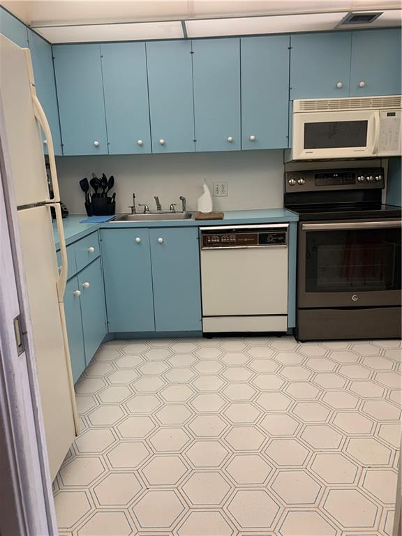 Photo 10 of 20 of 3000 S course 304 condo