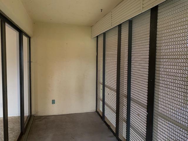 ISLAND HOUSE CONDOMINIUM PHASE I - Residential