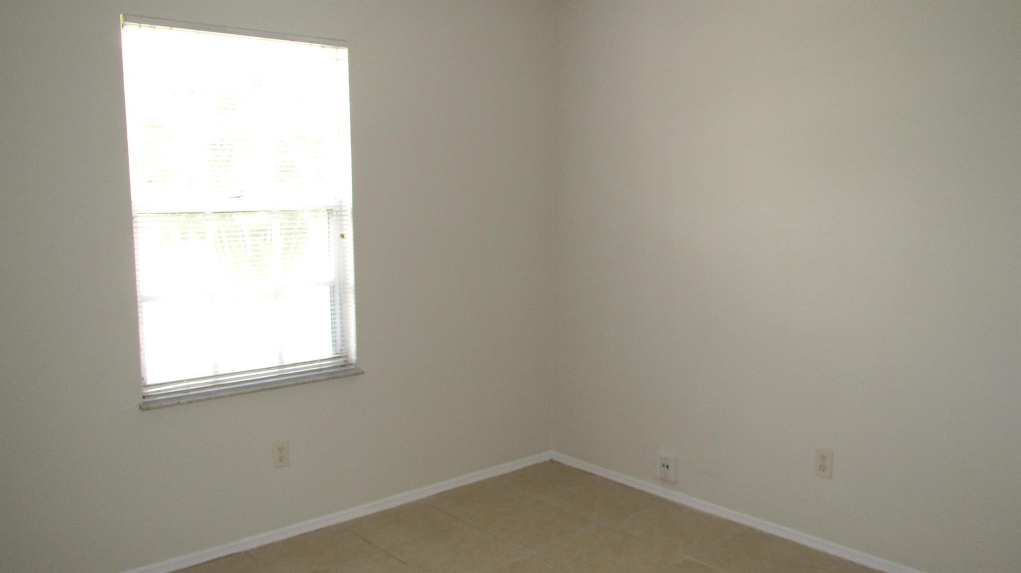PORT ST LUCIE SECTION 41 - Residential Lease