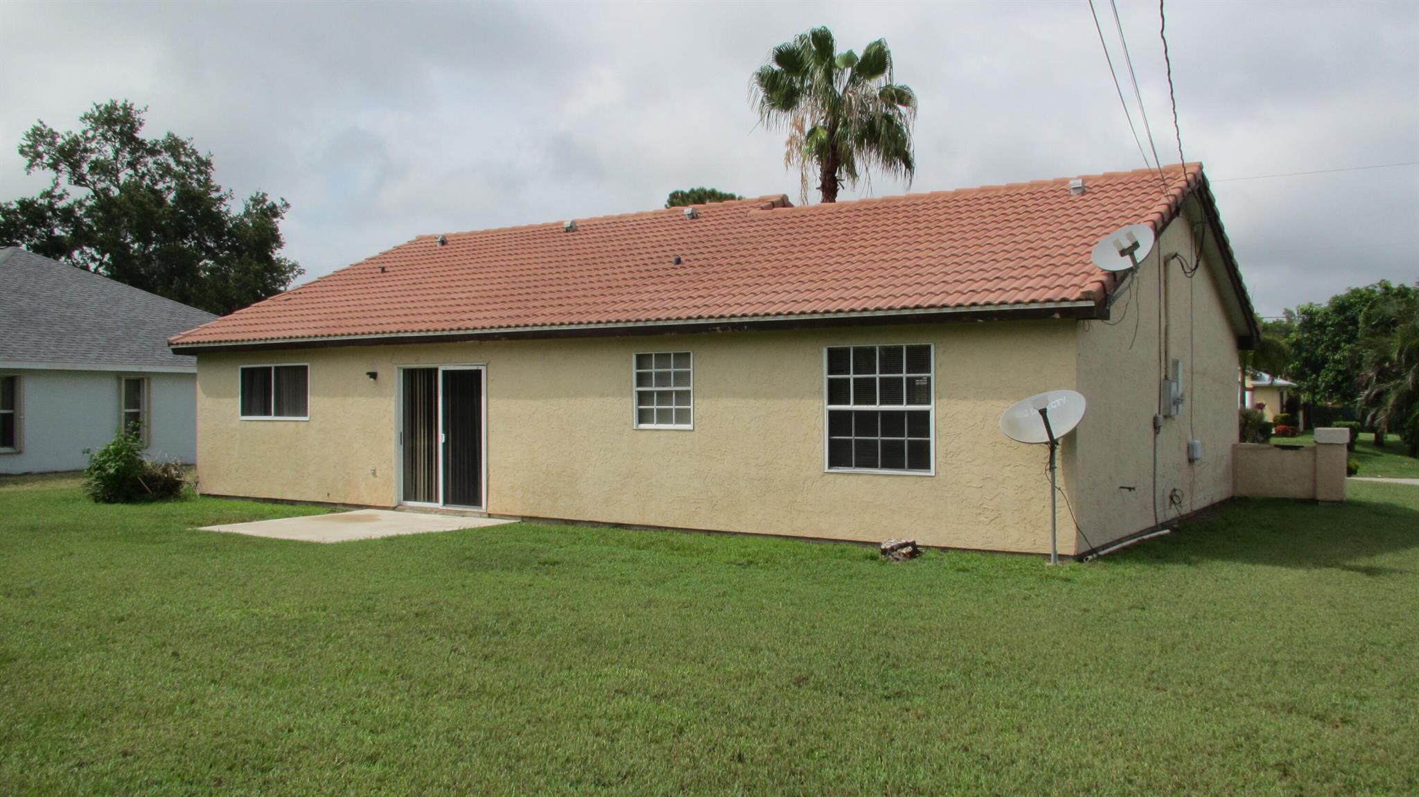 PORT ST LUCIE SECTION 41 - Residential Lease