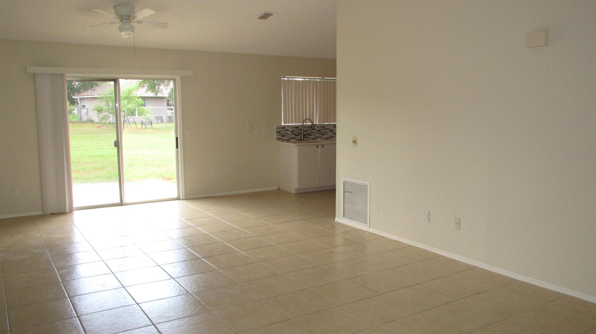 PORT ST LUCIE SECTION 41 - Residential Lease