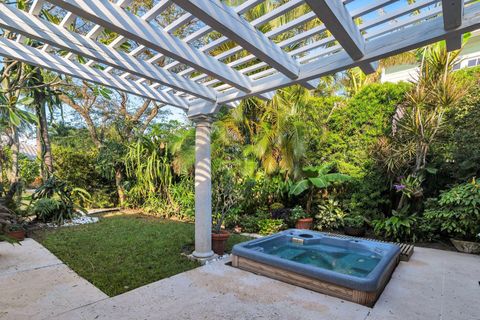 A home in Jupiter Inlet Colony