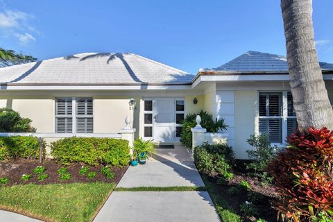 A home in Jupiter Inlet Colony