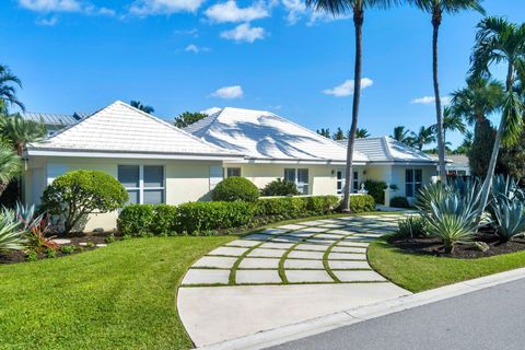 A home in Jupiter Inlet Colony