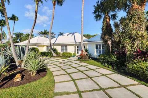 A home in Jupiter Inlet Colony