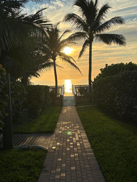 A home in Jupiter Inlet Colony