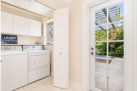 A home in Jupiter Inlet Colony