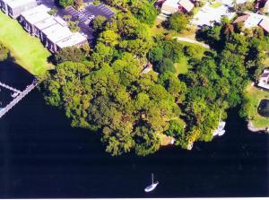 Kitching Cove waterfront. - Residential