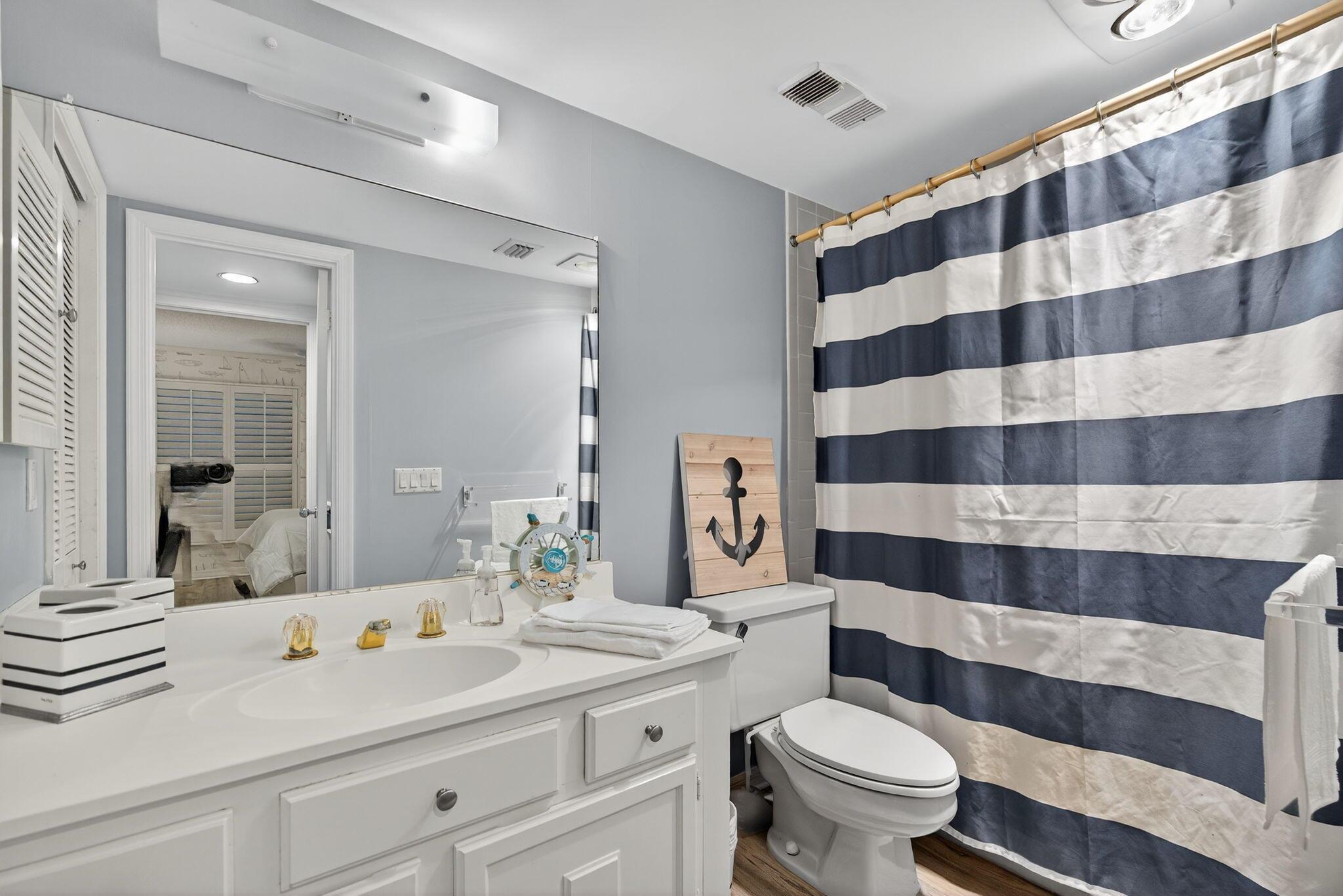 RIVER VILLAGE CONDO - Residential Lease