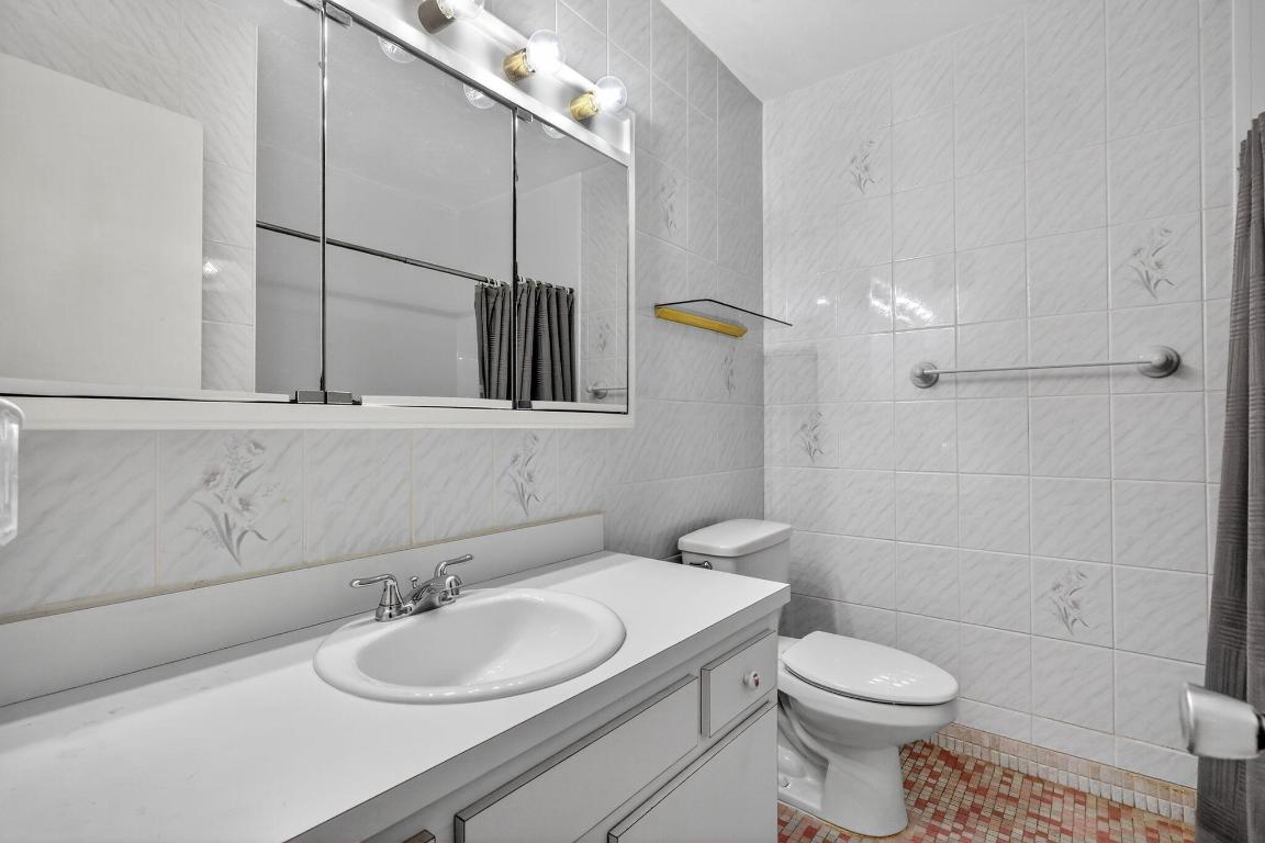 BEVERLY HILLS CONDO NUMBER SEVEN - Residential