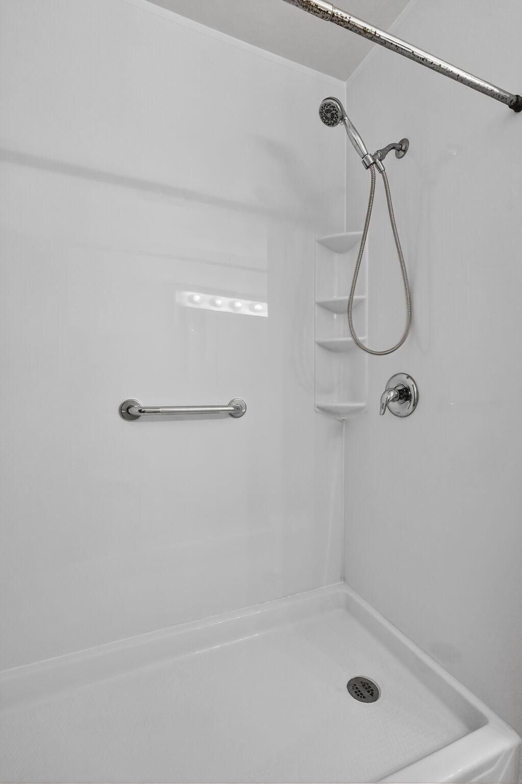 BEVERLY HILLS CONDO NUMBE - Residential