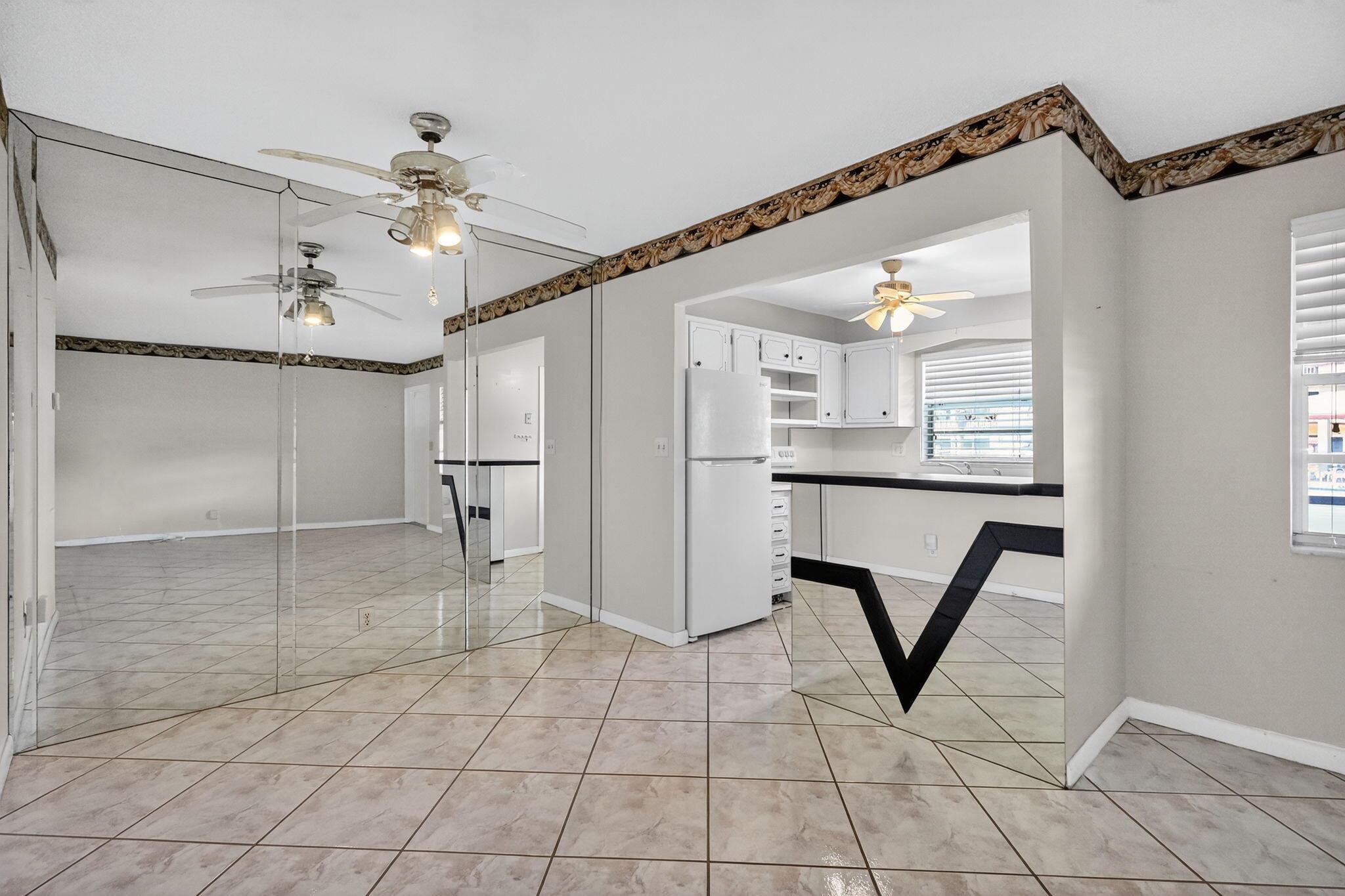 BEVERLY HILLS CONDO NUMBE - Residential