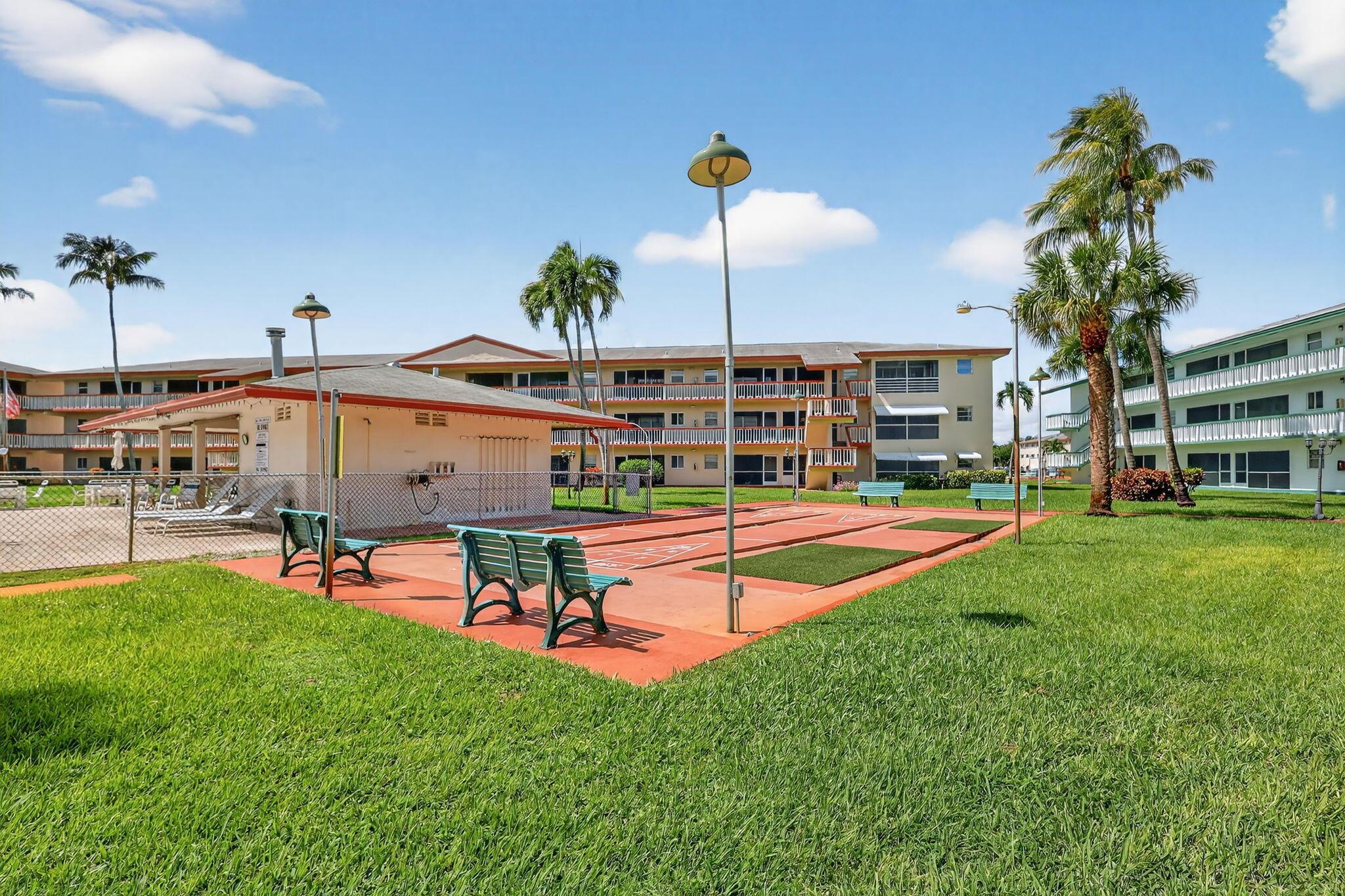 BEVERLY HILLS CONDO NUMBE - Residential