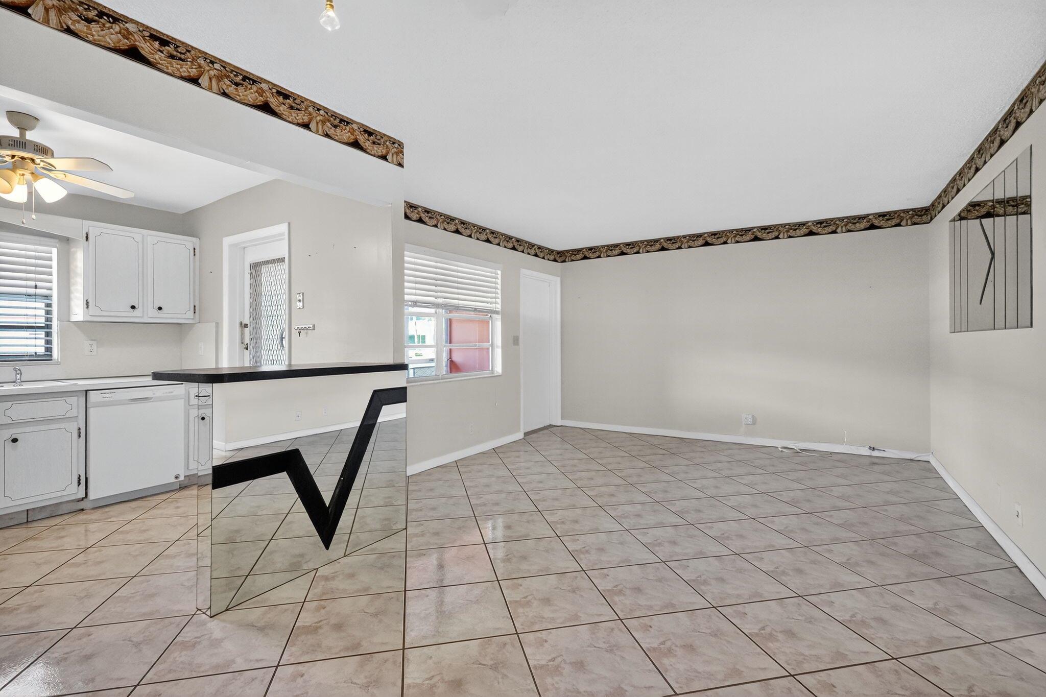 BEVERLY HILLS CONDO NUMBE - Residential