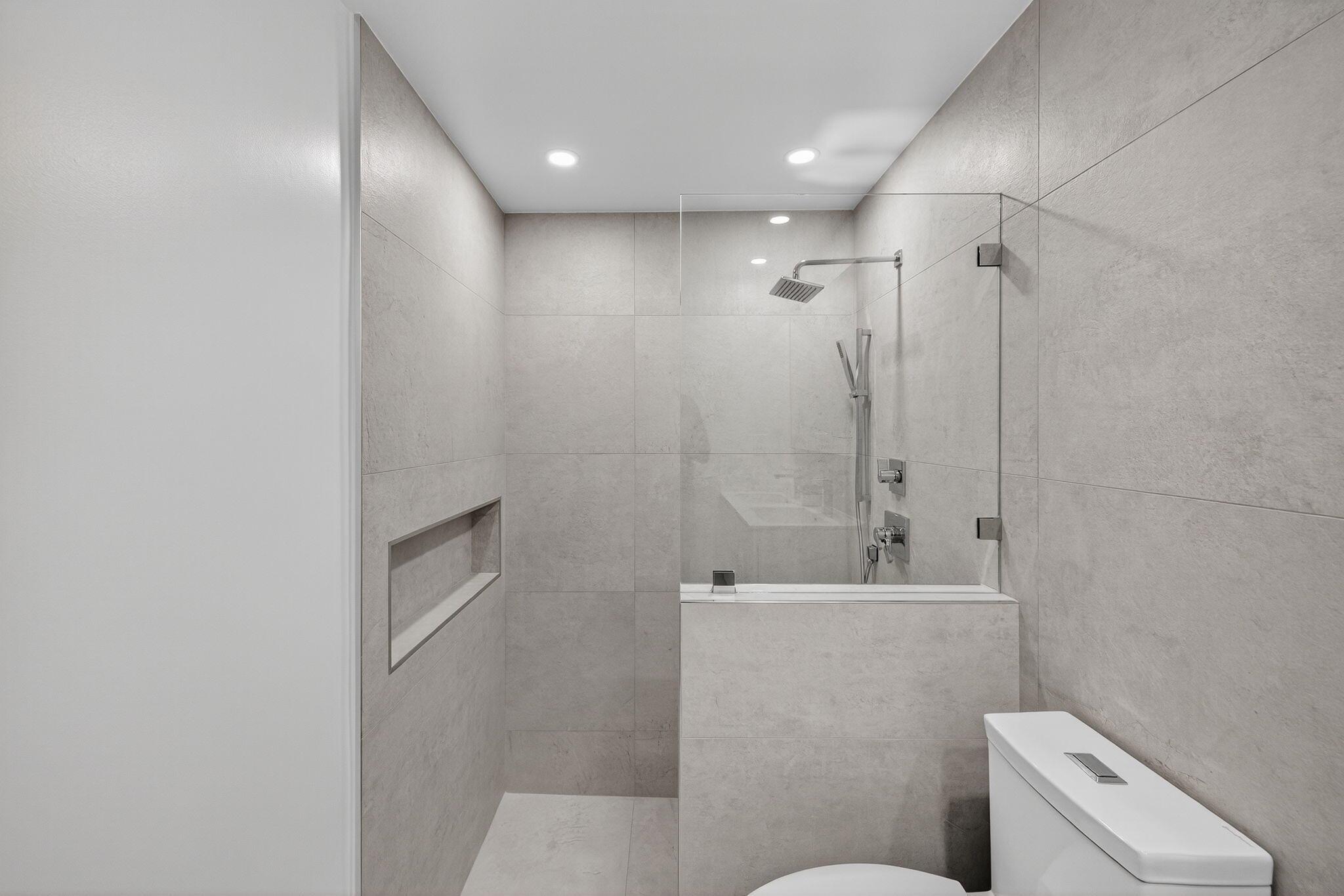 WOODLANDS SEC TWO-PHASE O - Residential Lease