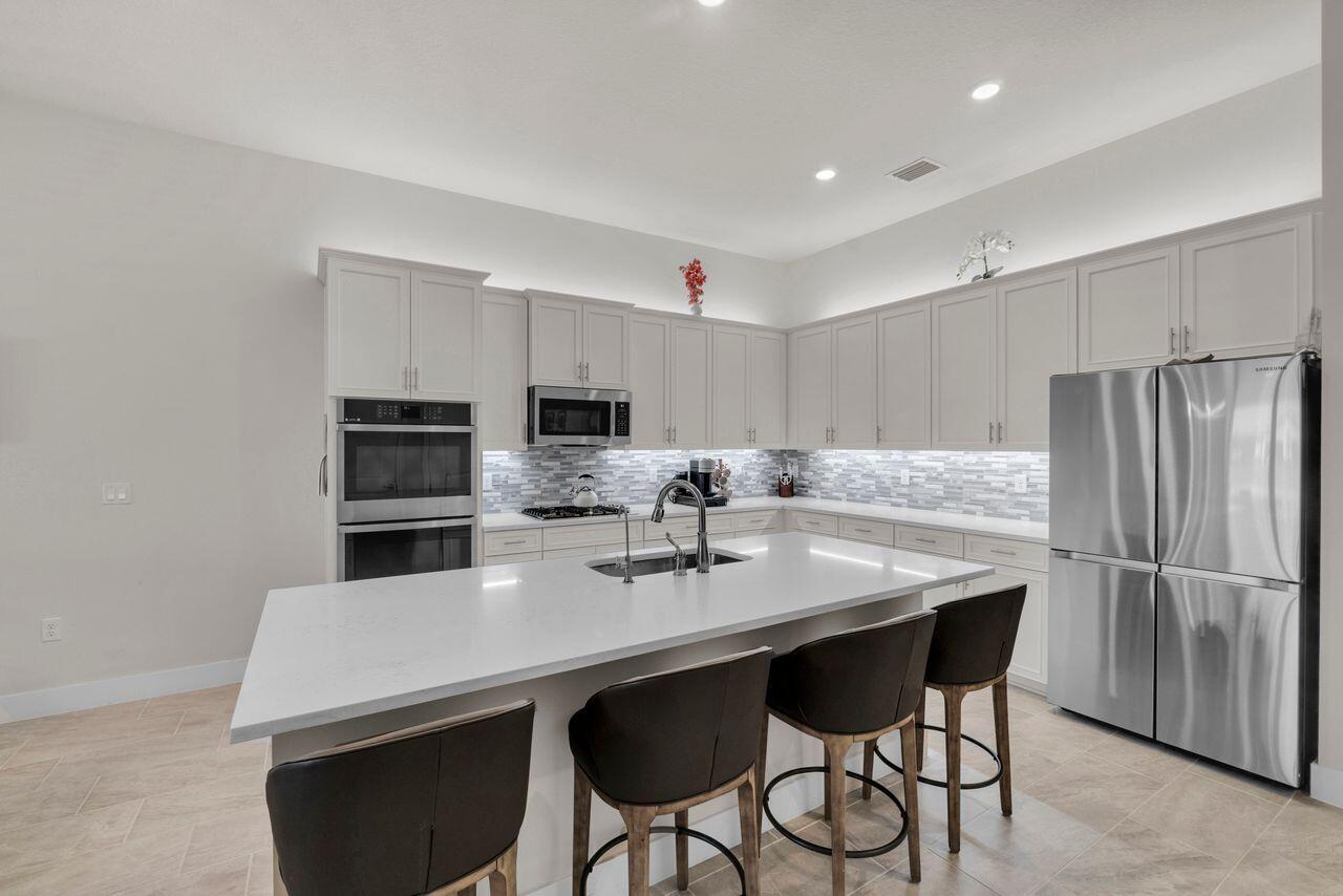 MCJUNKIN FARMS PLAT - Residential