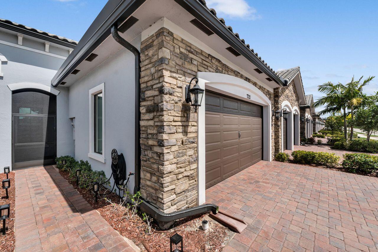 MCJUNKIN FARMS PLAT - Residential