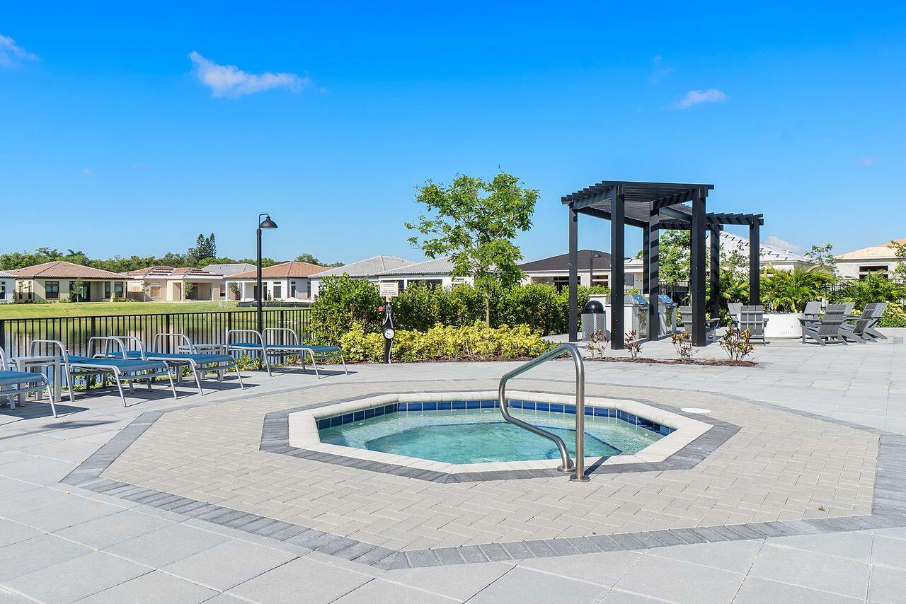 MCJUNKIN FARMS PLAT - Residential