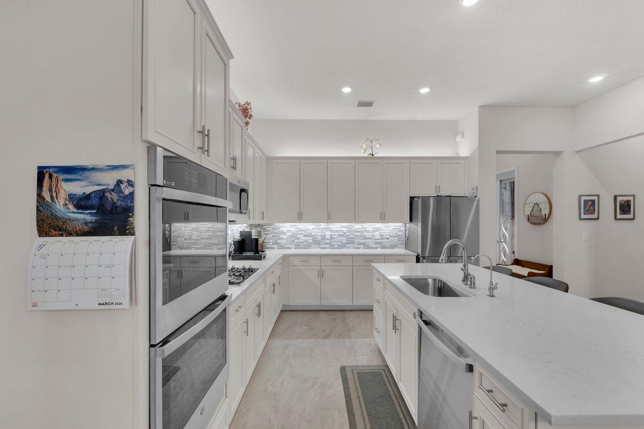 MCJUNKIN FARMS PLAT - Residential