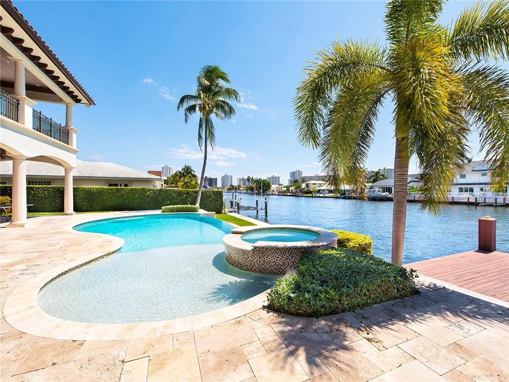 Coral Ridge Country Club - Residential