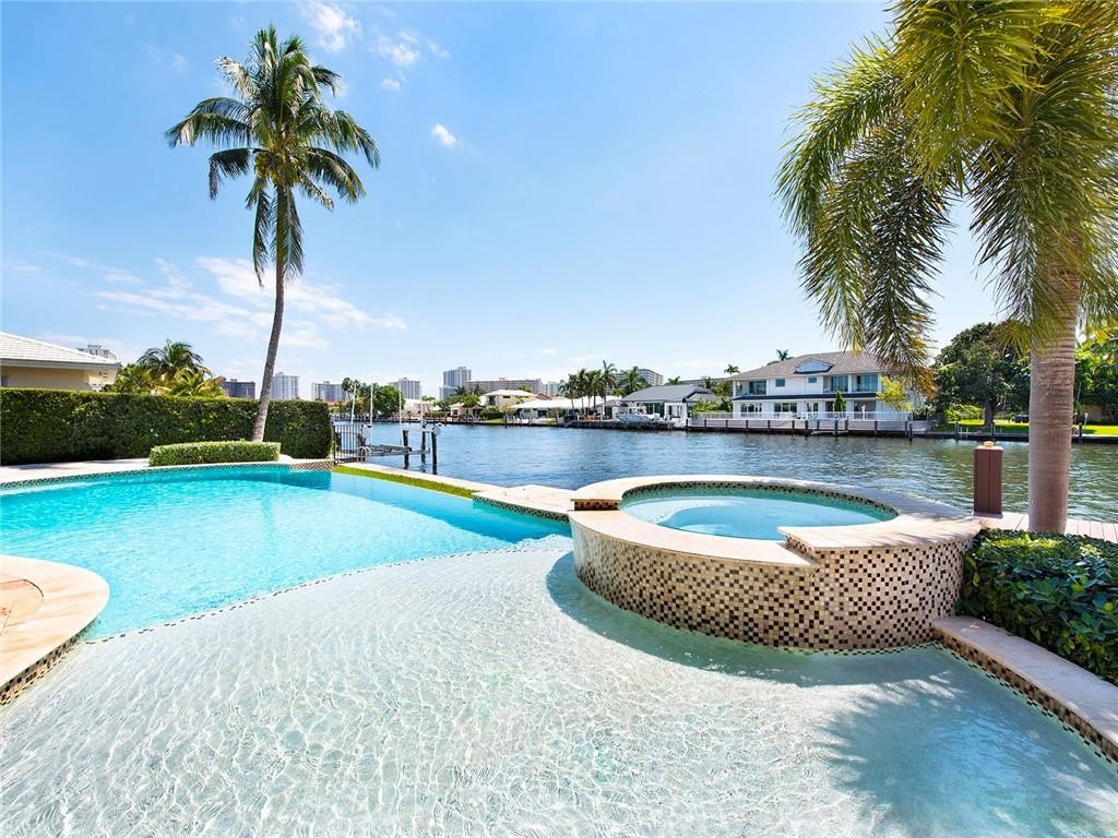 Coral Ridge Country Club - Residential