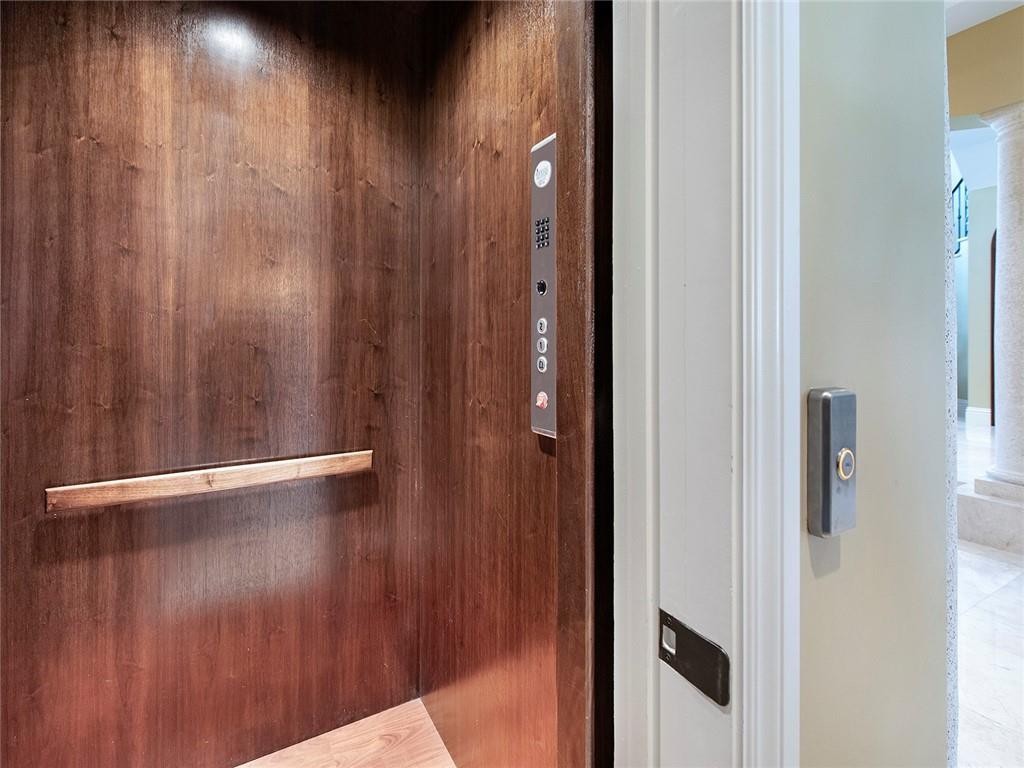 Coral Ridge Country Club - Residential